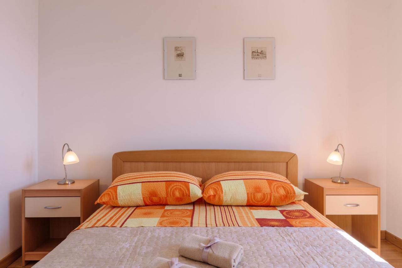Apartment Marijana Trogir Luaran gambar