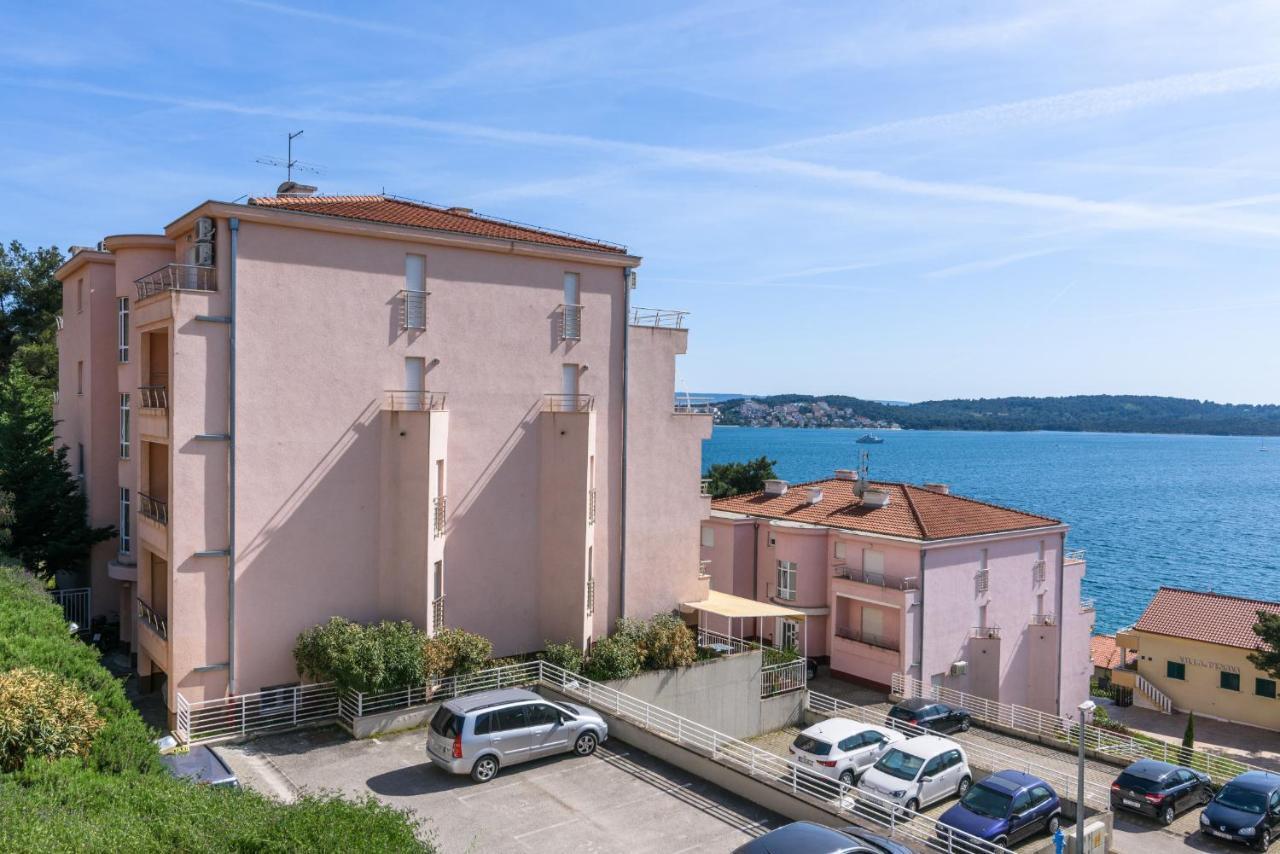 Apartment Marijana Trogir Luaran gambar